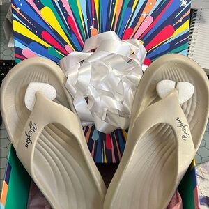 Beige Women's Foam Flip Flop Sandals - Cushioned Everyday Comfort